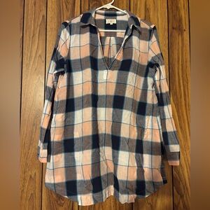 Lou & Grey Plaid Tunic in Peach, Navy & Gray